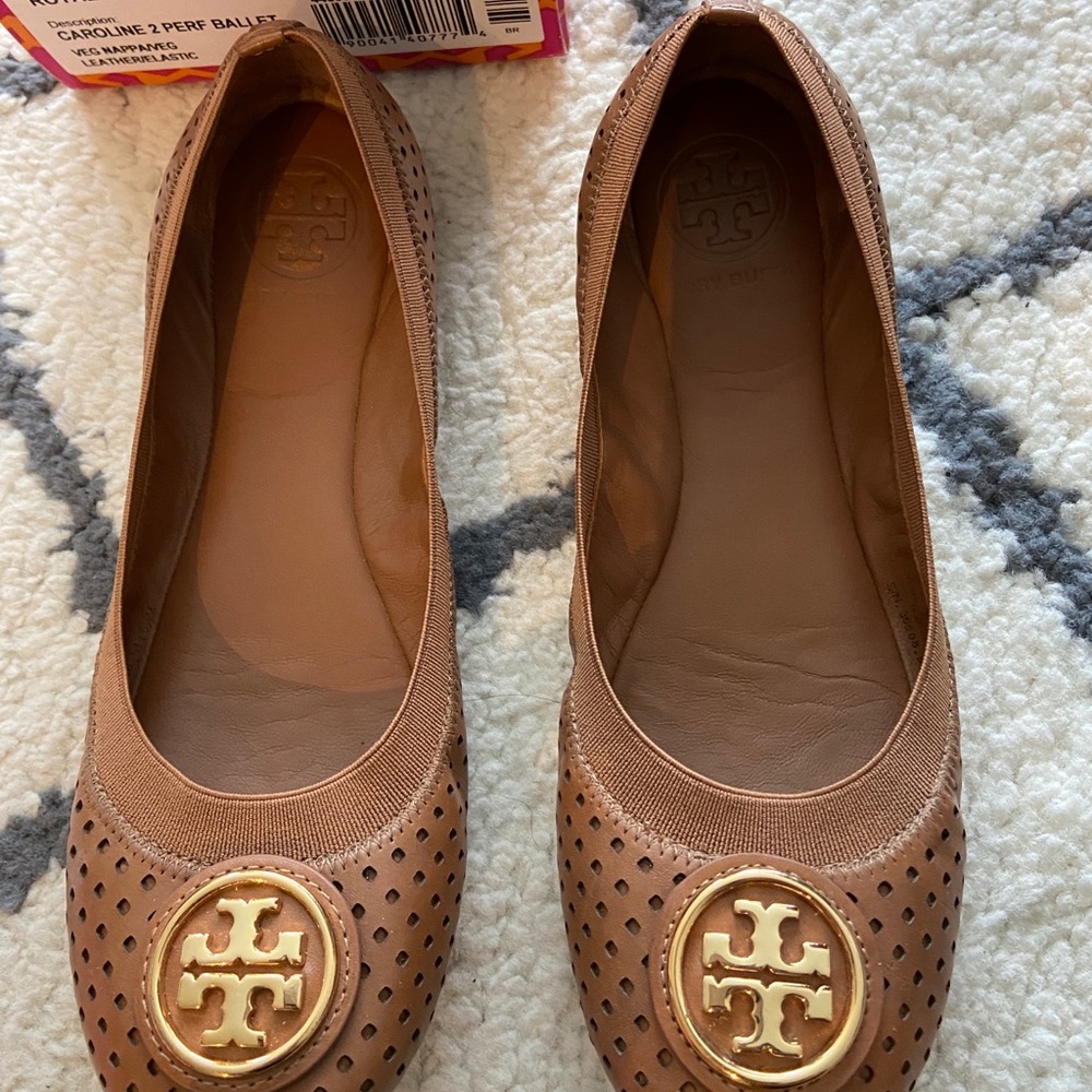 NWT Tory Burch Flats in Size 6.5
